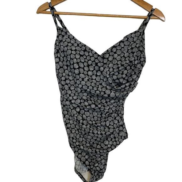 Aqua Green Twist-Front One Piece Swimsuit Black Floral Women's Size L - Picture 1 of 5